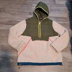 UGG Women's Iggy Sherpa Half Zip Pullover Olive and White Hoodie Size S